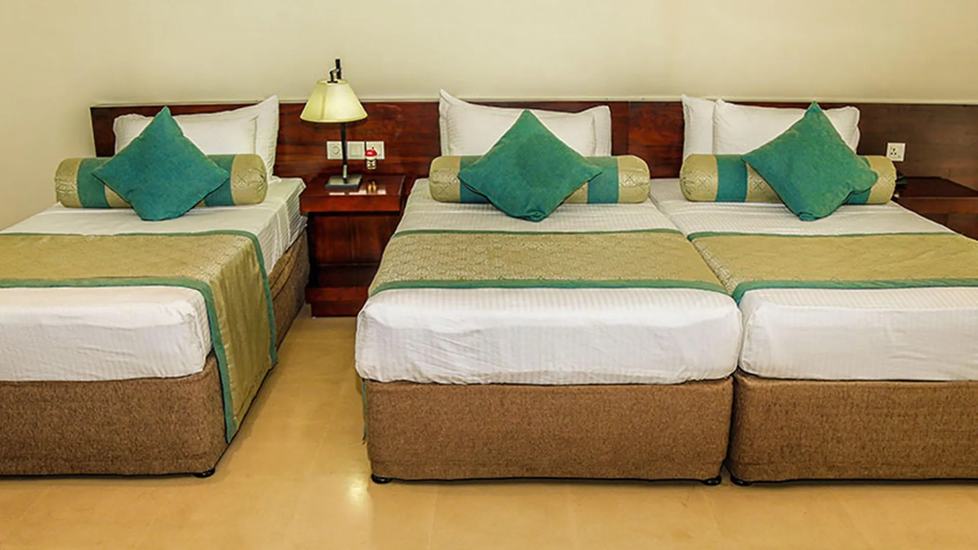 Oak Ray Heritage Hotel Kandy 4*,  Sri Lanka