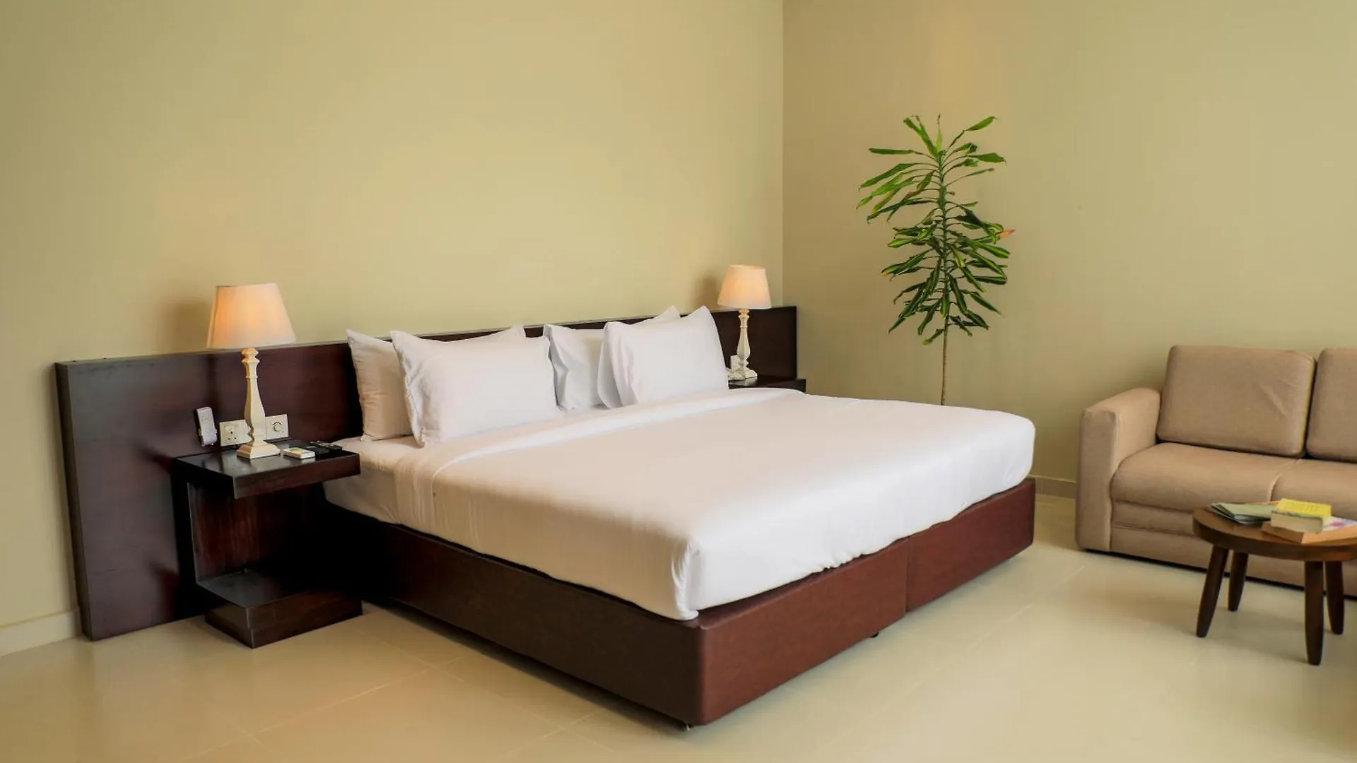 Oak Ray Heritage Hotel Kandy 4*,