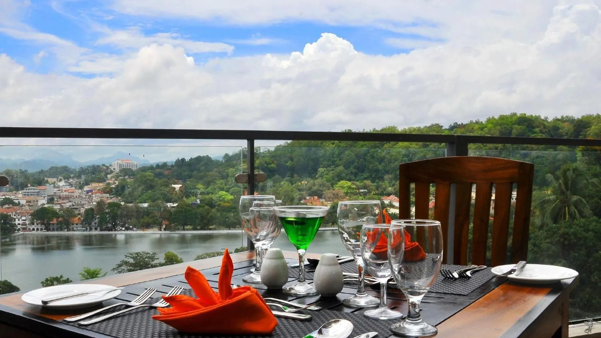 Oak Ray Heritage Hotel Kandy