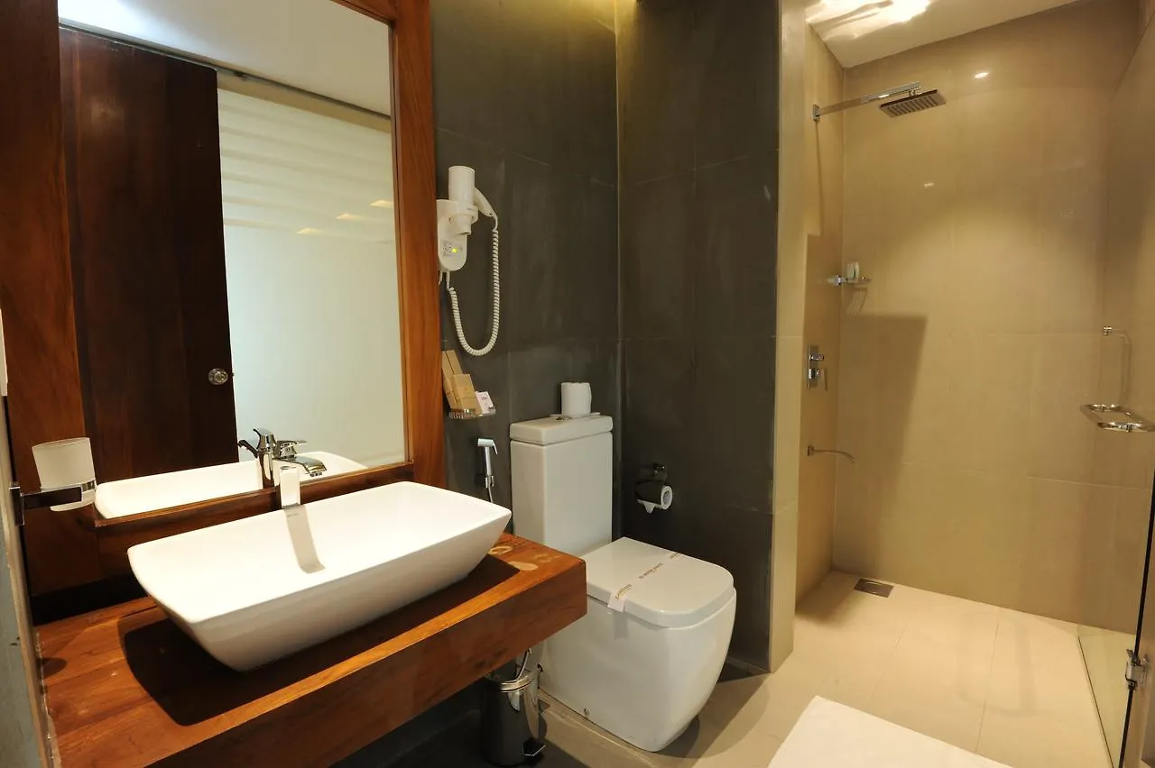 Oak Ray Heritage Hotel Kandy 4*,  Sri Lanka