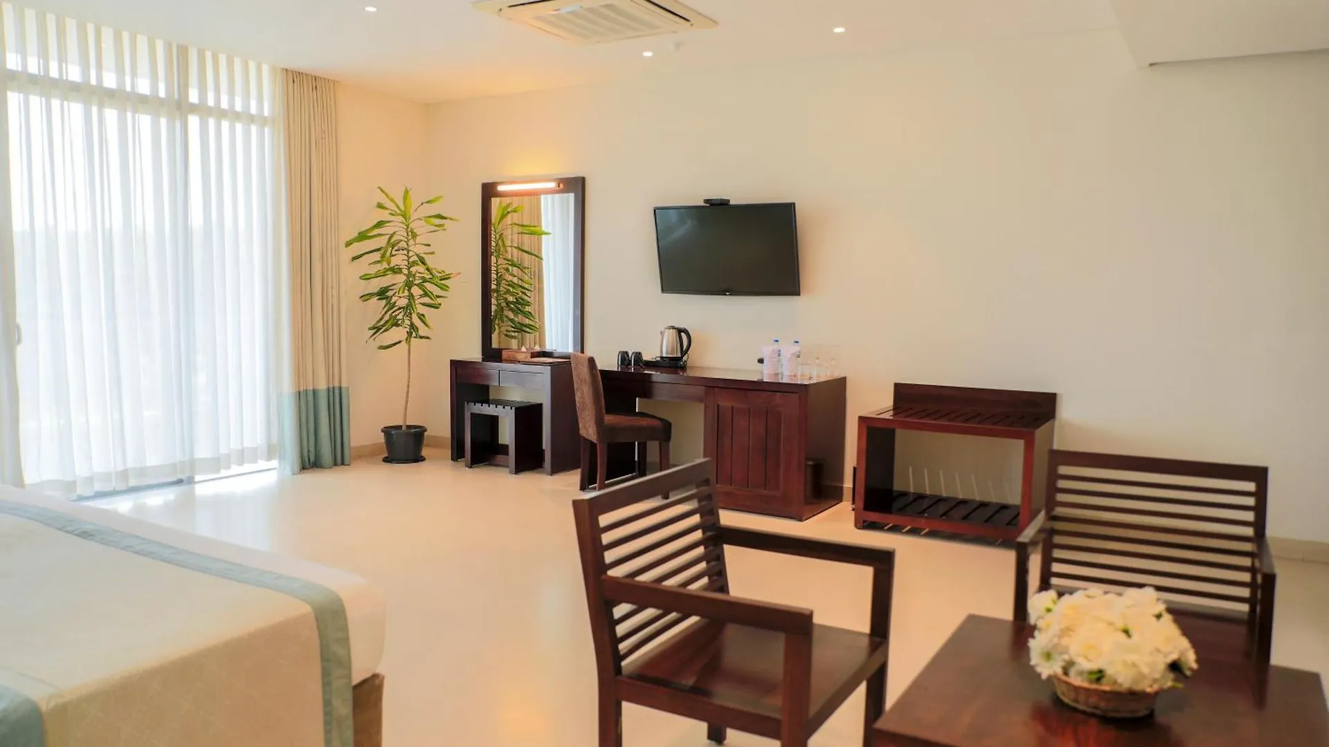 Oak Ray Heritage Hotel Kandy 4*,  Sri Lanka